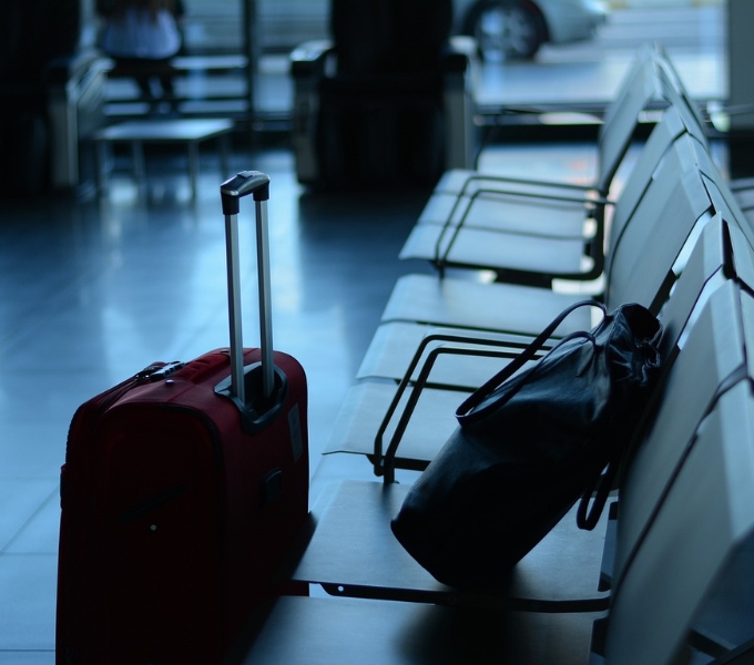 Qual mala pode levar no avião: Tamanhos e restrições
